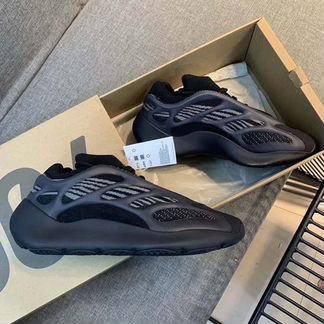Кроссовки adidas yeezy boost 700 v3 (36-45)