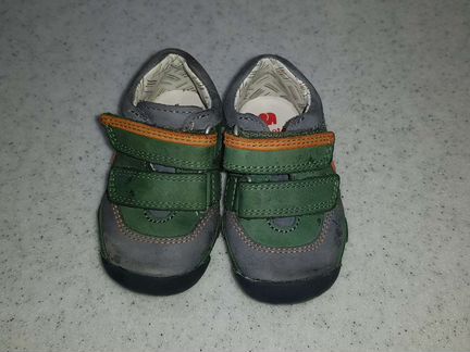 Кроссовки 18 р