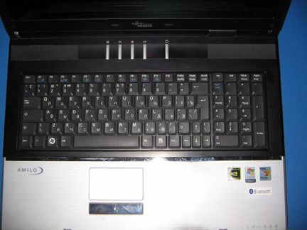 Fujitsu Siemens Amilo Xa1526 17