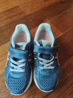Кроссовки детские asics