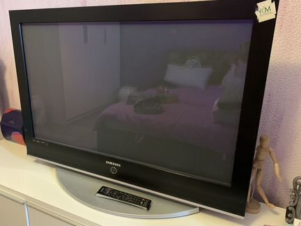 Телевизор samsung