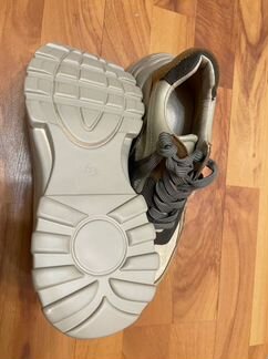 Кроссовки 38-39 размер