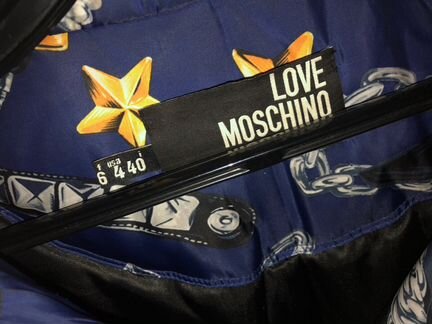 Пальто осенне-весеннее женское Love Moschino