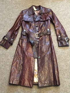 Продаю кожаный плащ