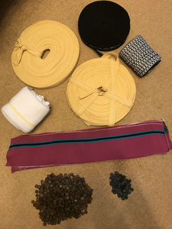 Набор новых предметов для шитья - тесьма, пуговицы