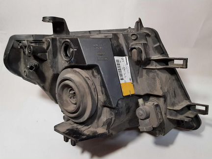 Фара передняя левая Nissan Pathfinder(Navar 101611