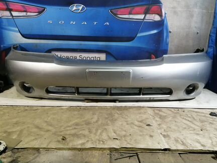 Kia Carnival 2002-2006 бампер передний