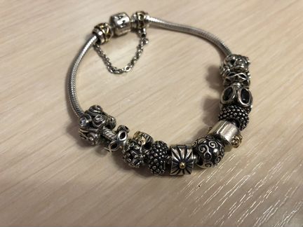 Браслет и шармы Pandora