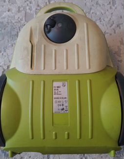 На запчасти пылесос Philips FC9067