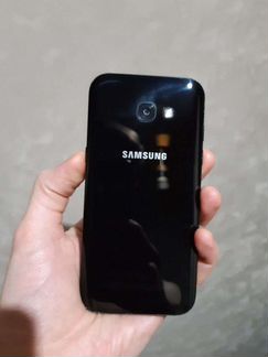 Телефон Samsung Galaxy A5 2017