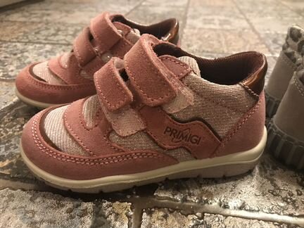 Кроссовки новые для девочки 24 р Primigi Италия