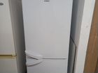 Хорошенький холодильник Indesit 150 см