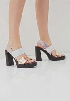 Босоножки pollini новые