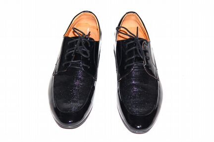 Лаковые кожаные мужские туфли