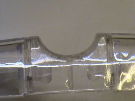 Пластмассовая подставка для мыла в ванну новая