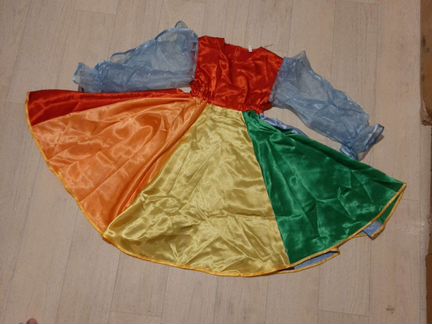 Костюм (радуга)