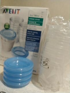 Контейнер с крышками