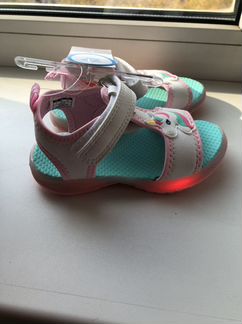 Сандали Carter’s светящиеся новые