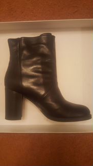 Ботильоны Casadei