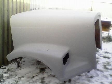 Продам капот фредлайнер, Freightliner FLD