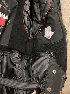 Новая зимняя оч теплая куртка 9-10 лет