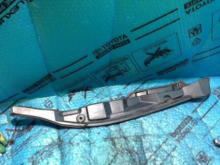 Пыльник (кузов внутри) toyota Highlander III 201