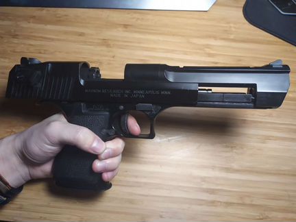 Страйкбольный пистолет Desert Eagle от Tokyo Marui