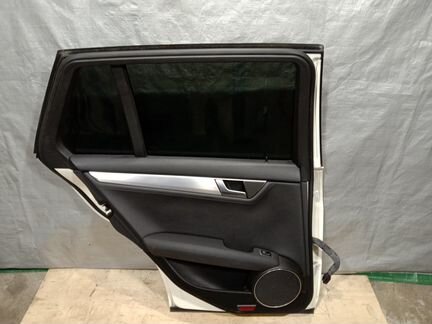 Дверь задняя левая Mercedes-Benz C-Class S204