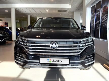 Volkswagen Touareg 3.0 AT, 2020