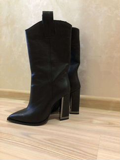 Кожаные казаки, надевала один раз на свадьбу. Очен