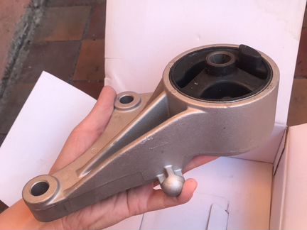 Подушка крепления двигателя 25-17108-sx