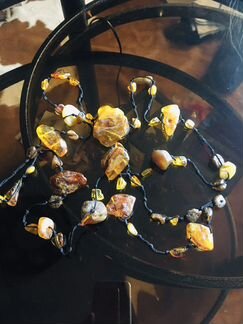 Натуральные янтарные бусы