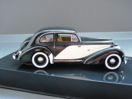 Hotchkiss 686 GS 1949 1/43 IXO