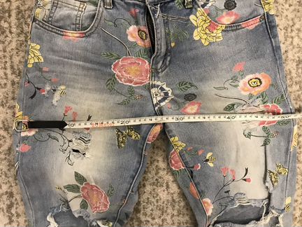 Джинсы