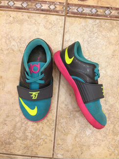 Обувь для девочек зимняя и летняя