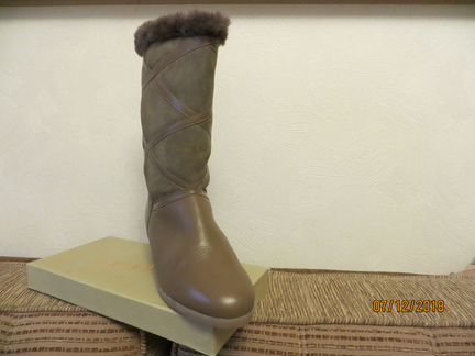 Новые Женские зимние сапоги 42 размер
