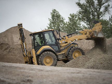 Экскаватор-погрузчик Caterpillar 434 2020