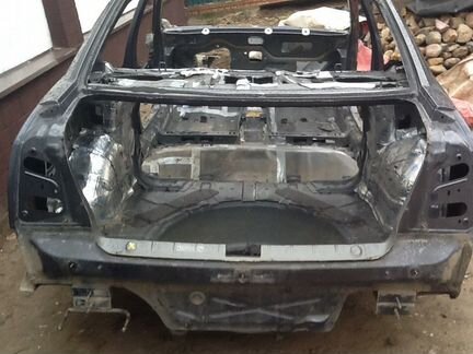 Панель задняя Кадиллак BLS