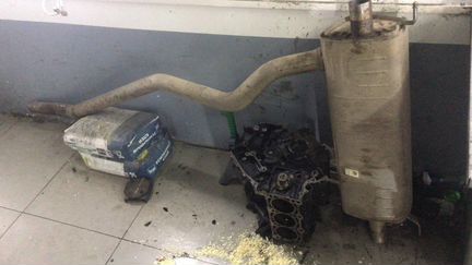 Глушитель бу в отличном состоянии оригинал задняя