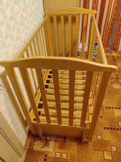 Детская кроватка с маятником 120-60 см + матрас