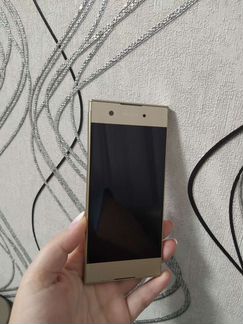 Телефон Sony Xperia XA1