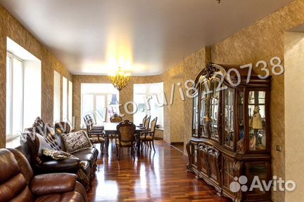 Дом 397 м² на участке 10 сот.