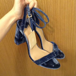 Бархатные туфли stradivarius