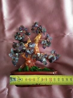 Дерево с аметистами