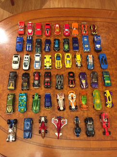 Hot wheels машинки