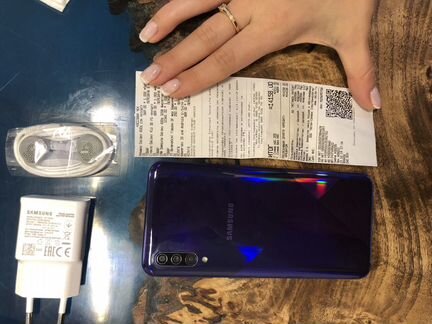 Мобильный телефон samsung