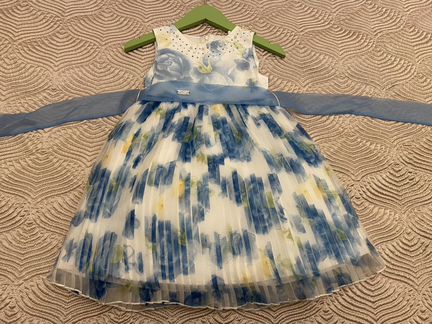 Платье Artigli новое 3 года