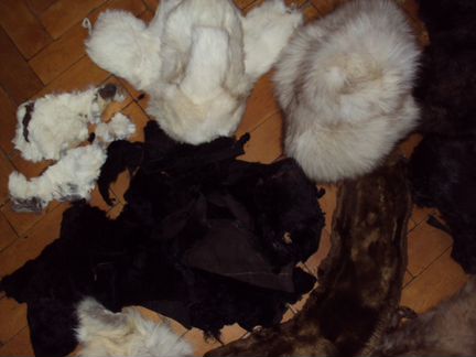 Куски натурального старого меха на поделки