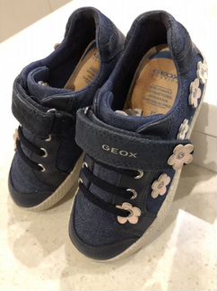 Полуботинки для девочки Geox