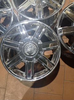 Диски бу оригинал R18 P на Cadillac